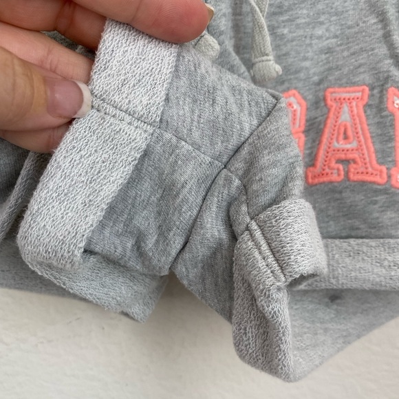 Gap Kids • Heather Gray Knit Sequins Logo Patch Cuffed Pull-on Shorts - Picture 5 of 11